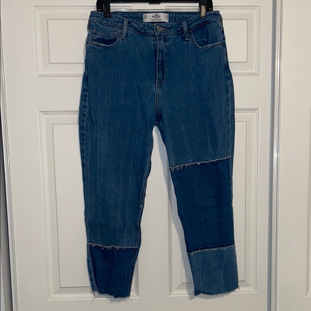 Hollister Curvy High Rise Mom Jeans